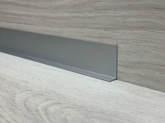 Алюминиевый плинтус Fezard ALP-L40x13