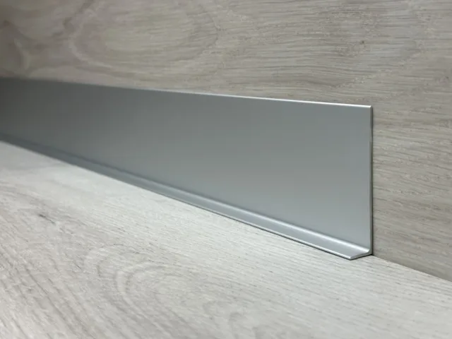 Алюминиевый плинтус Fezard ALP-L70x14